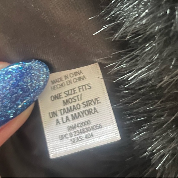 NWT Black Faux Fur Bonnet Hood Hat with Pom Poms - Picture 7 of 10